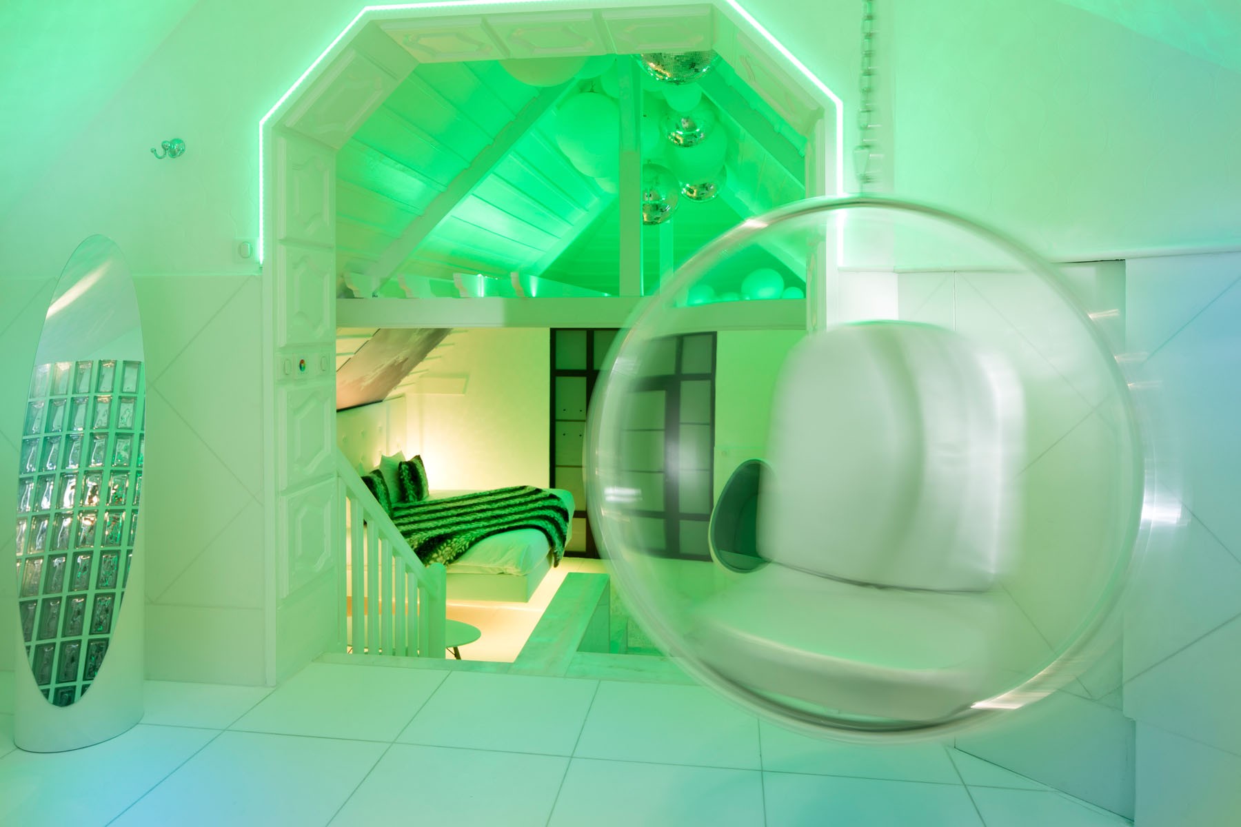 19/Chambres/Nuage et coton/Suite_Nuage_et_Coton_Hotel_Spa_Le_Lion_dOr_Pont_Leveque_HD_4.jpg